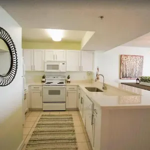 Apartment Beachfront, Oceanview, Pelican Resort, 19th Floor